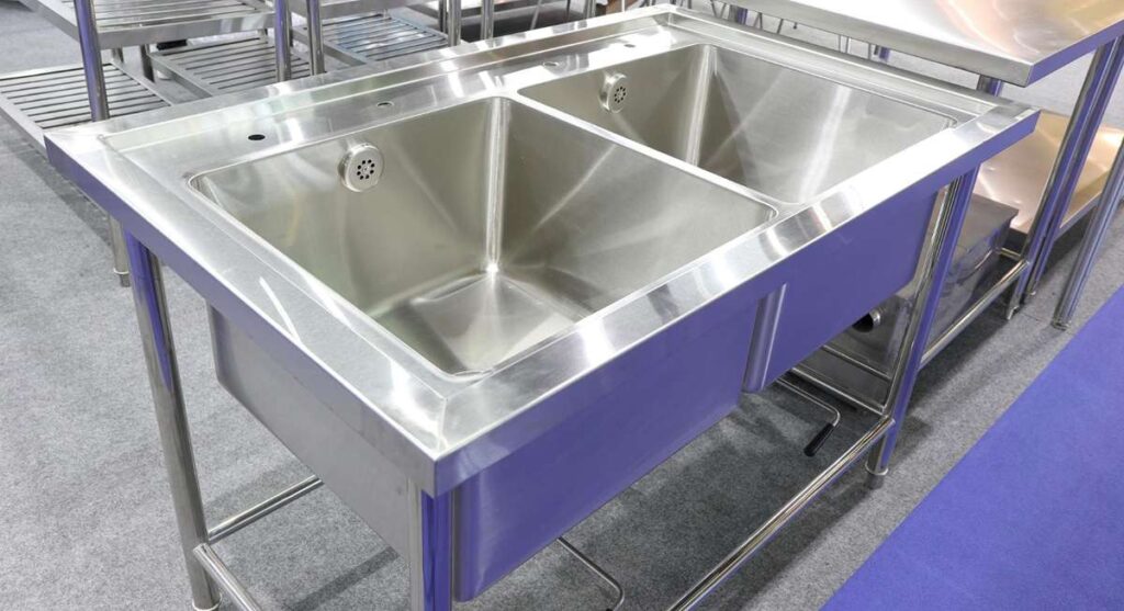 4 compartment sink complete guide for kitchen hygiene and food trucks